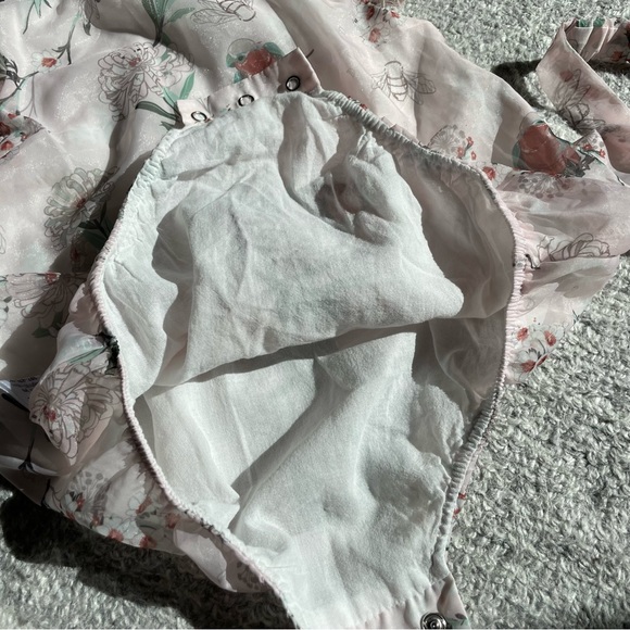 Baby Chiffon Onesie with Headband - Picture 7 of 10